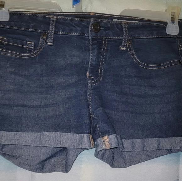 Shorts - Picture 1 of 2